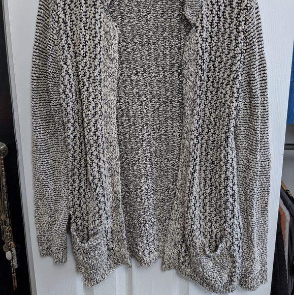 Cozy knitted cardigan - Picture 4 of 4